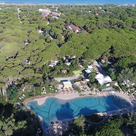 Le Esperidi Camping Ecoresort Marina Di Bibbona Exterior photo