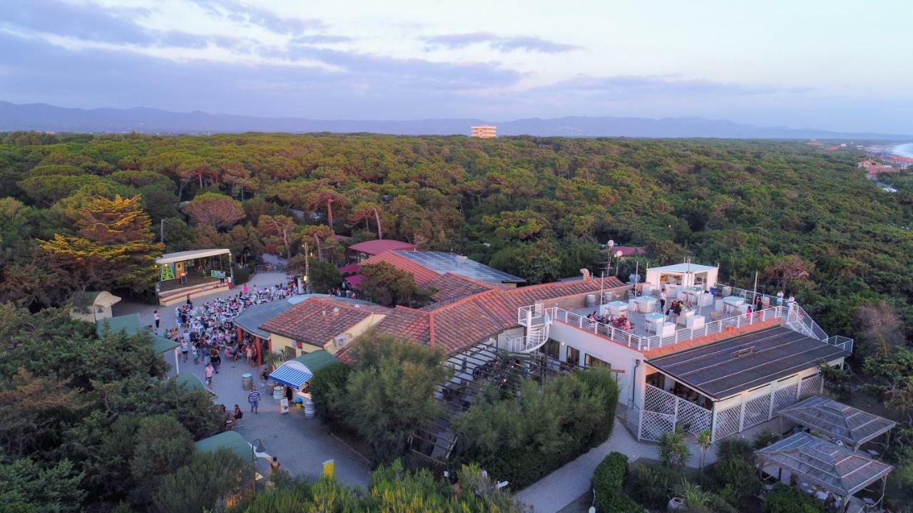 Le Esperidi Camping Ecoresort Marina Di Bibbona Exterior photo